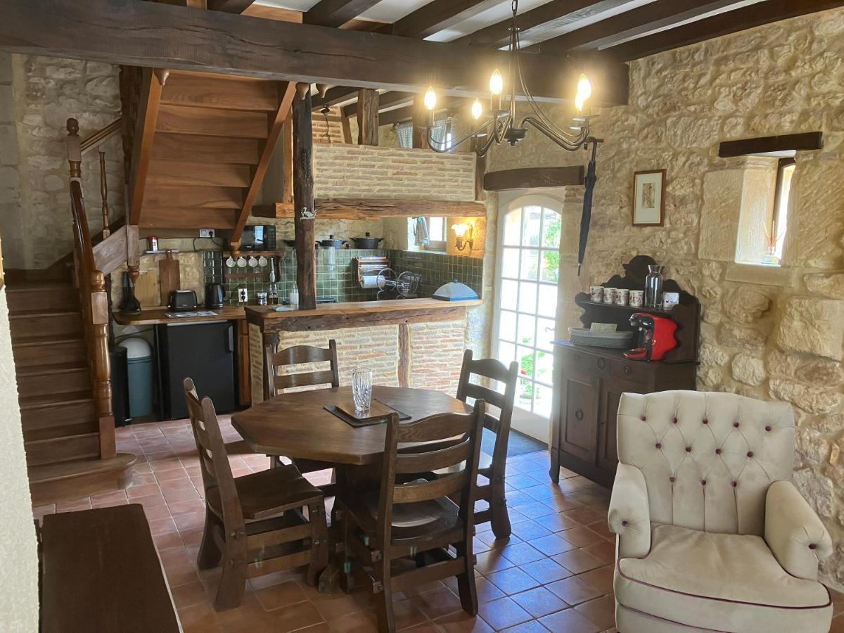 Le Petit Chateau - Adults Only Property 勒布奎 外观 照片