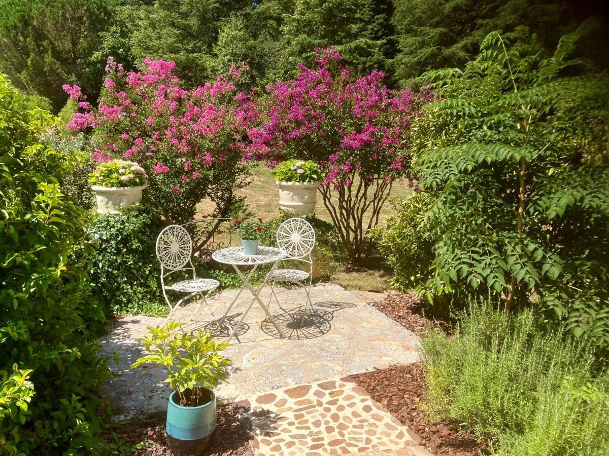 Le Petit Chateau - Adults Only Property 勒布奎 外观 照片